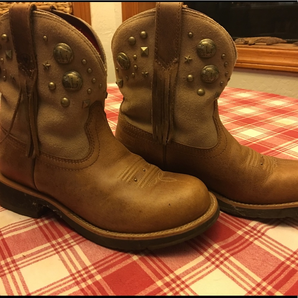 ARIAT FATBABY 8B